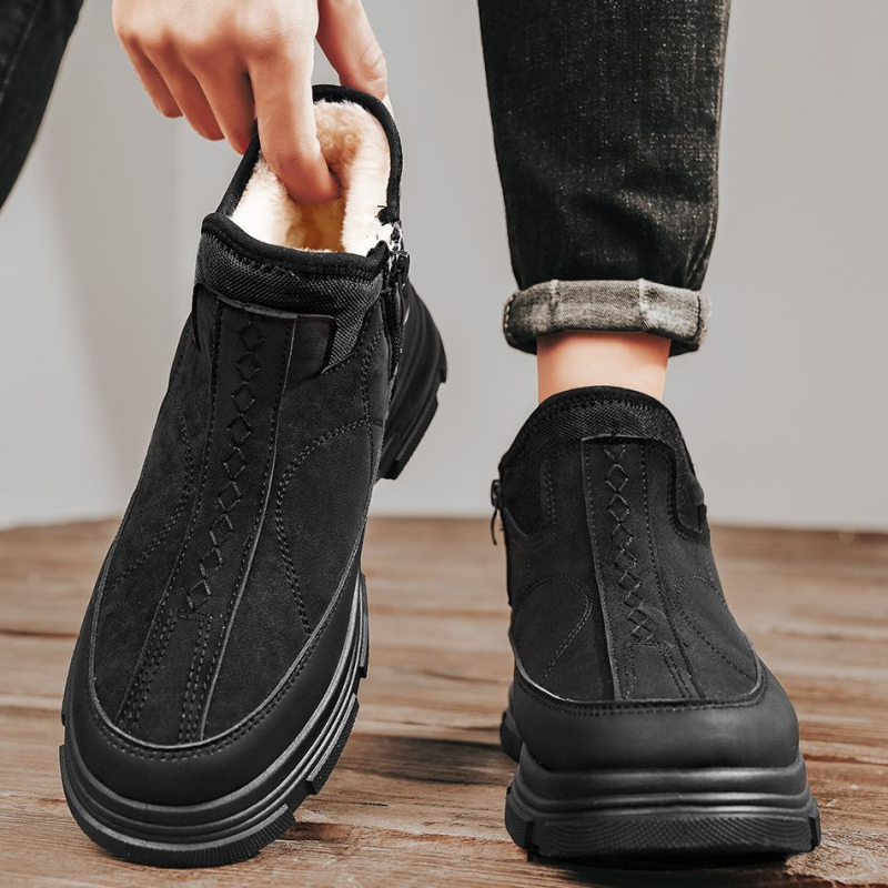 Muške zimske papuče s povećanjem visine, toplinom i apsorpcijom udaraca; gornji PU; gumeni đon; kopča kaiš