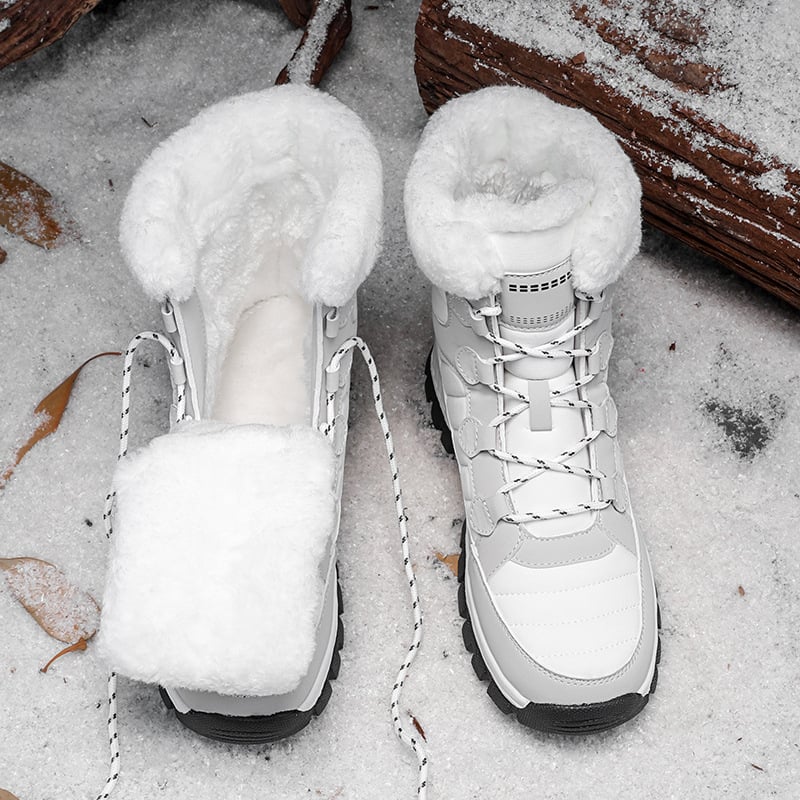 Snehové topánky: vodeodolné, protišmykové, teplé; horný materiál PU + vodeodolný textil; vnútro: umelej plyš; podrážka: guma; podpätok strednej výšky 3-5 cm