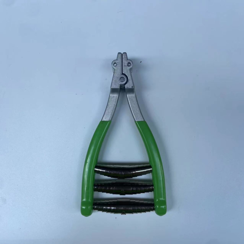 Štartovací klip pre stroj na naväzovanie rakiet – široká hlava, tri pružiny, ultra ľahká hliníková konštrukcia