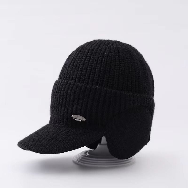 Vlnená šiltovka s oblým okrajom a kopulovitým vrchom – teplá, vetruodolná, na zimu