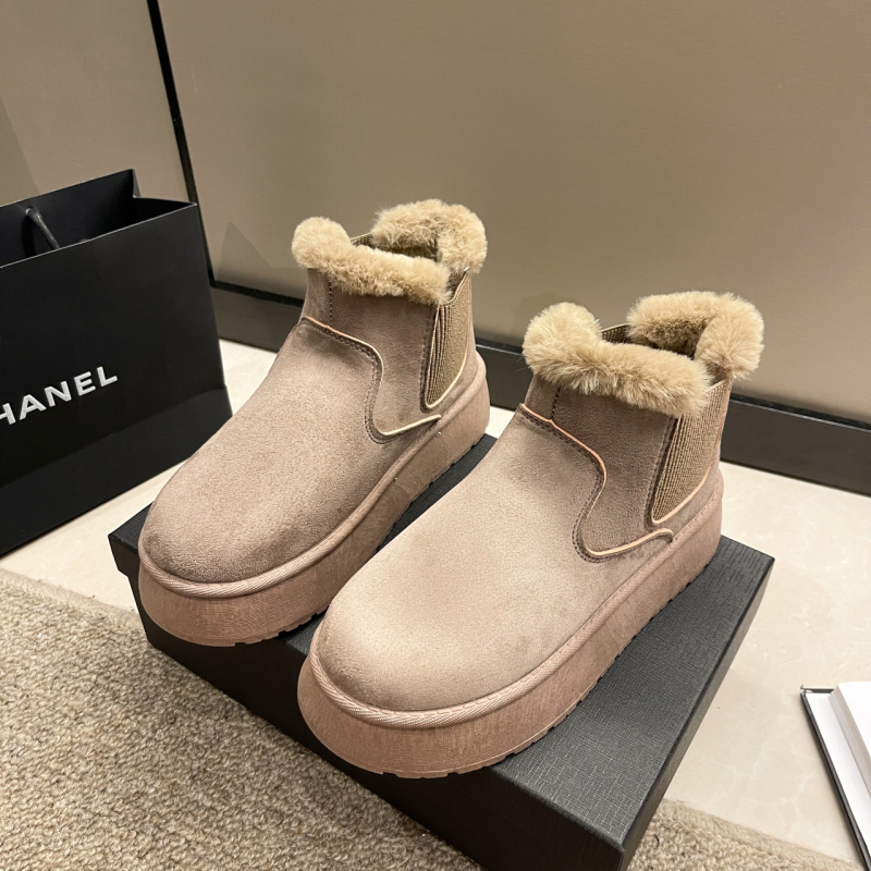 Ženske zimske čizme od velura, srednje visine potkoljenice, slip-on, topla podstava, gumeni potplat