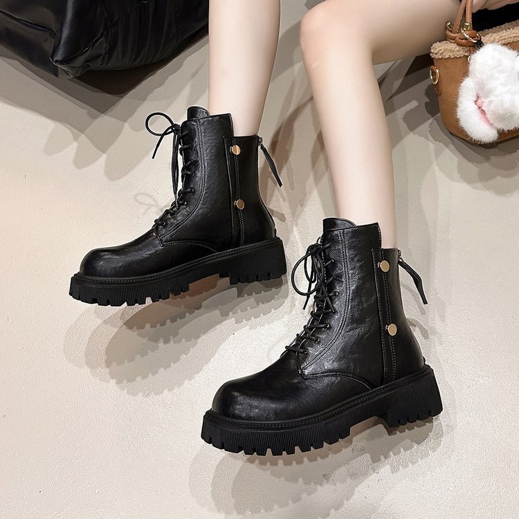 Martin čizme s gornjim dijelom od sintetičke kože, gumena potplata, niski obod, prednje vezivanje, model 6688