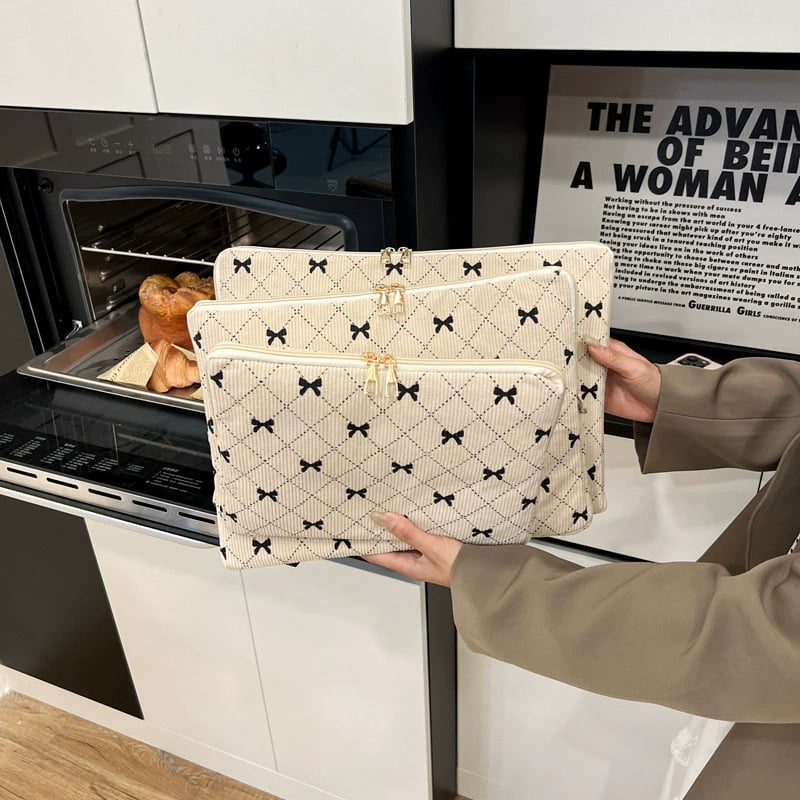 Dámska kabelka na ruku, mestský minimalistický štýl, corduroy materiál, envelope bag dizajn, zip otvor, polyesterové vnútro