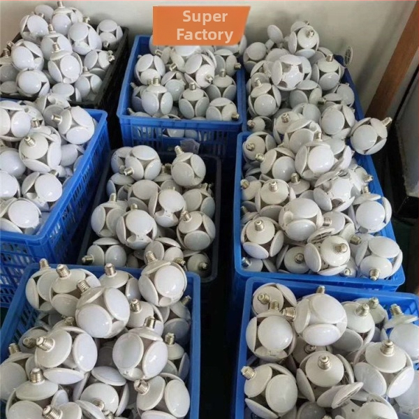 Mini futbola lampa, saliekams dizains, 28W, 1600 lm, 360° gaismas stars, E27 kontaktligzda, IP20