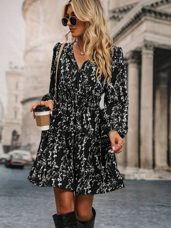 Платье midi от полиэстър с флорален принт, ръкави фенерче, V-образно деколте