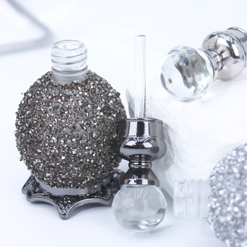 Flakón na parfum so sklom, kryštálová výzdoba, elektroplatový povrch, značka Xuan Fei, licencovaná súkromná etiketa