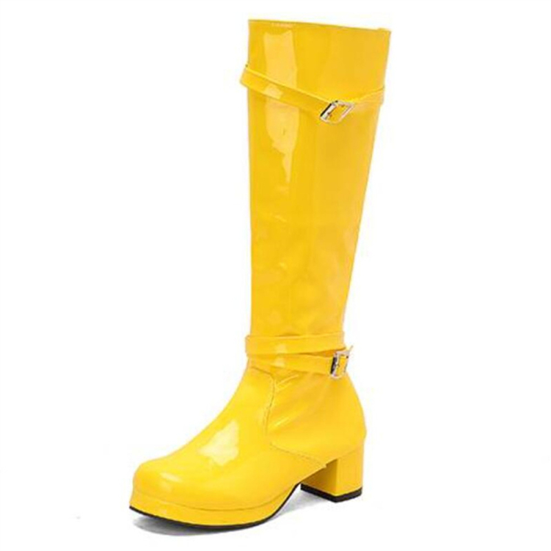 Uniszex divatcsizma lakkozott bőrfelsővel, kerek orrú, gumírozott talp, vastag sarok, oldalsó cipzár