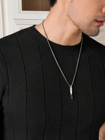 Футболка с кръгло деколте, къс ръкав, тесен силует, полиестер (96%+), дишаща и влагоотвеждаща