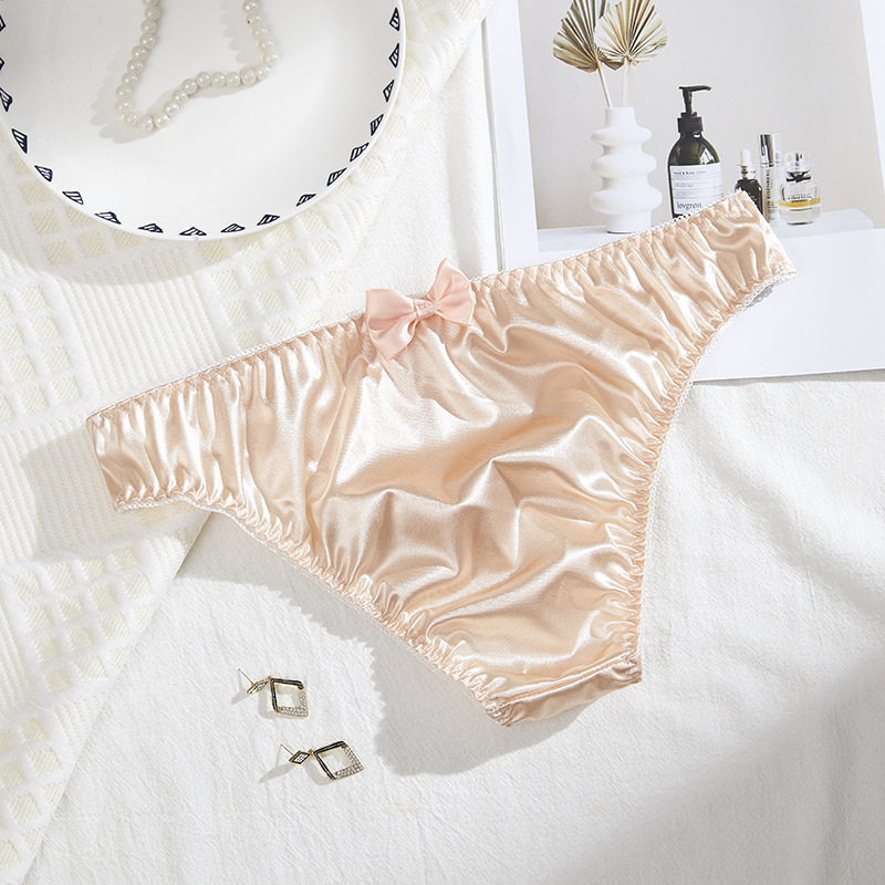 Дамско бельо от найлон с памучна подплата, бързосъхнещо, нисък талия, едноцветно, без видими линии