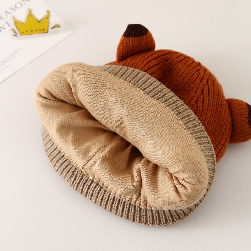 Pletená čiapka s chráničmi uší, vetruodolná, roztomilý karikatúrny štýl, zimné použitie, vek 1-4 rokov.