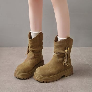 Bojtos csizma, nubuk felső rész, gumí talp, alacsony szár, slip-on