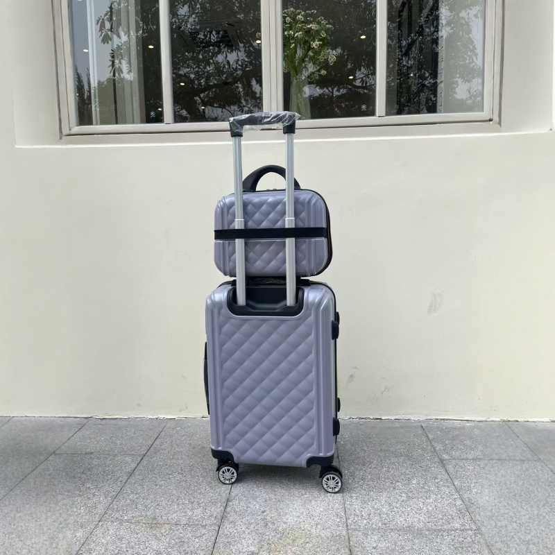 Tvrdá cestovná taška ABS+PC s univerzálnymi kolieskami, zapínanie na zips, vodotesná a odolná voči škrábaniu, 3,5 kg, zámok na kód