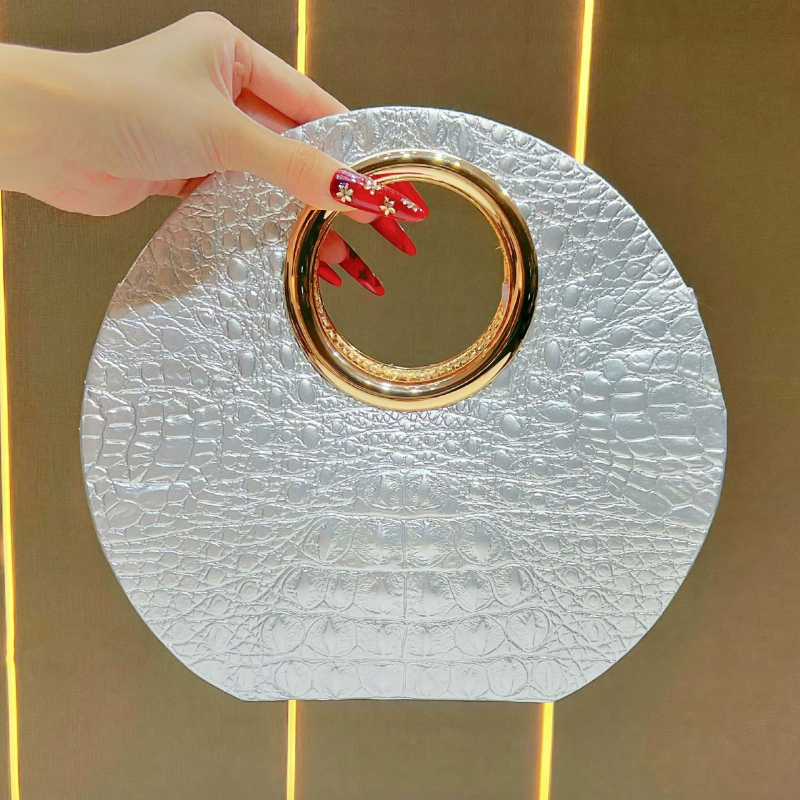 PU kabelka do podpazušia, oválny tvar, magnetické zapínanie, vnútorné vrecko na telefón