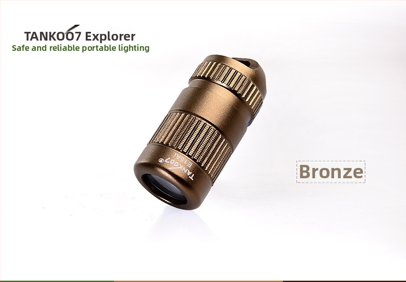 TANK007 Мини фенер LED от алуминиев сплав, 3W, ръчно задвижване, съвместимо с бутонна батерия, ключодържател