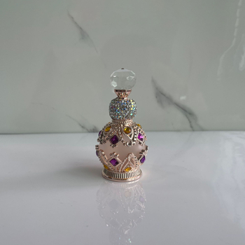 Sklenená fľaštička na parfum s diamantovými akcentmi, salónna kvalita, uzáver zo zinkovej zliatiny, fúkaná výroba, pôvod Guangzhou