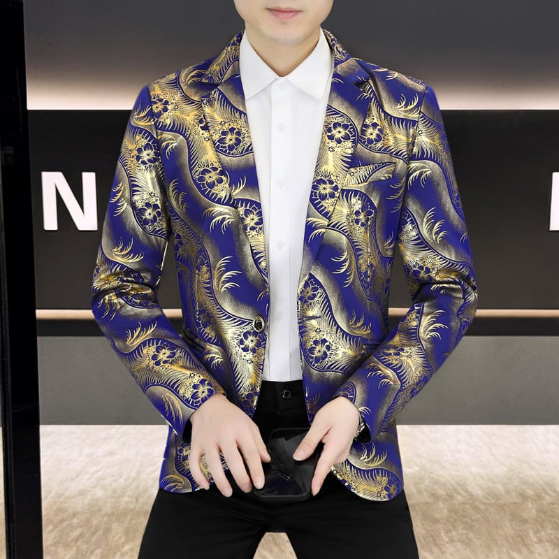 Bleizeris su auksinio folijos įspaudu ir languotu raštu, korėjiečio stiliaus, siaura kirpimo, vieno mygtuko užsegimas