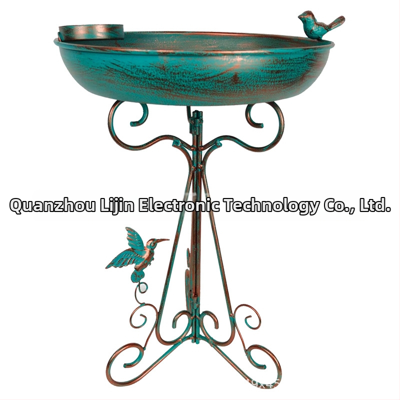 Metalno kupalište za ptice, slobodno stojeće, za vrt i dvorište, geometrijski oblik, konstrukcija od željeza