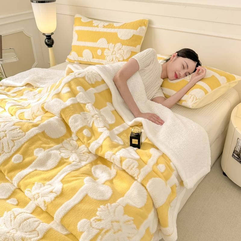 Бебешко одеяло за новородени — всесезонно, приблизително 3 кг, прост модерен стил