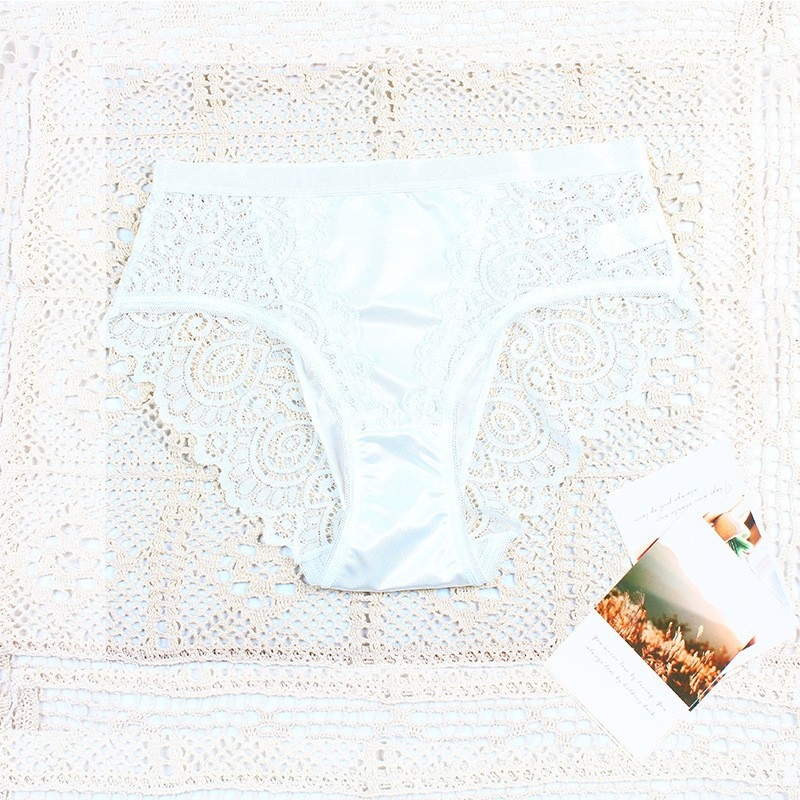 Дамски дантелени бикини със средна талия, найлонова материя, памучна подплата, дишащи