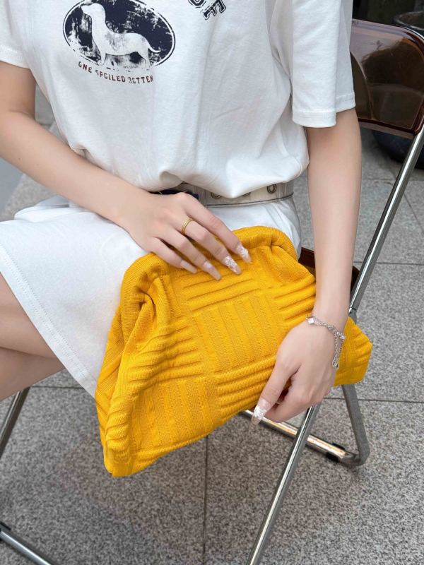 Pletená kozmetická taštička, veľká kapacita, mestský minimalistický štýl, polyestrový materiál, podšívka z polyestra, priedušná a ultra ľahká