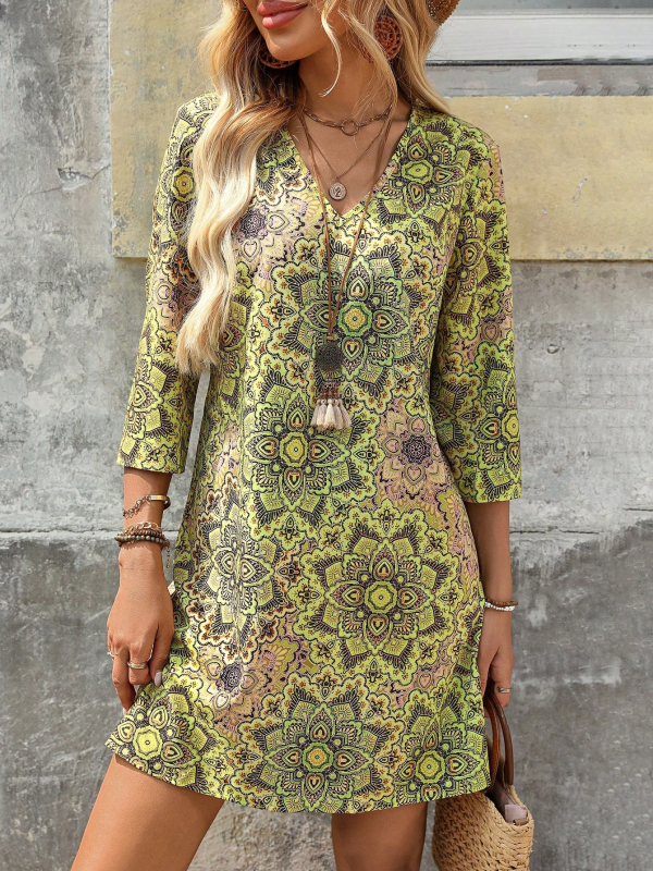 Полиестерова A-линейна рокля с принтом, V-образно деколте, 3/4 ръкави, средна дължина, летен стил 2025