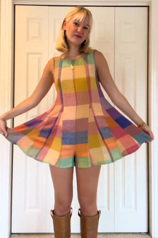 Елегантна течаща шифонена рокля с френско V-образно деколте и дълги ръкави, макси вечерна рокля; 75D плат, полиестер 81–90%, Стил: Свеж и сладък, Есен 2025