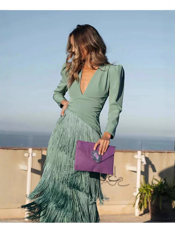 Елегантна течаща шифонена рокля с френско V-образно деколте и дълги ръкави, макси вечерна рокля; 75D плат, полиестер 81–90%, Стил: Свеж и сладък, Есен 2025