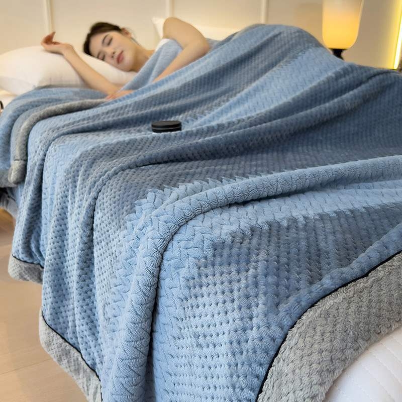 Одеяло от млечен велур, Скандинавски стил, полиестер, под 300 г, за всички сезони