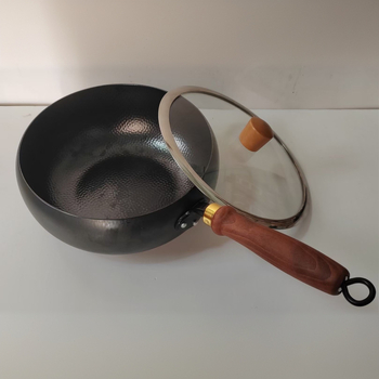 Ručne kované wok z jemného železa, čínskeho štýlu, nepriľnavý, sklenená pokrievka, hĺbka 10,5 cm