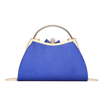 Večerná taška zo silku s vintage kvetinovým vzorom, dumpling tvar, zapínanie na pracku, štýl New Moon Bag