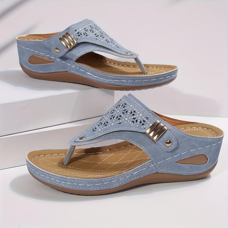 Дамски платформи с открит пръст и метална катарама, велурена горна част и подметка от конопено плетиво