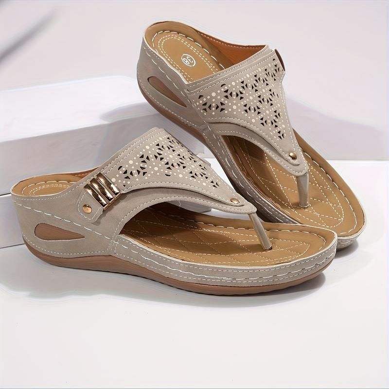 Дамски платформи с открит пръст и метална катарама, велурена горна част и подметка от конопено плетиво