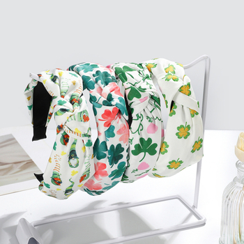 Textilné sponky do vlasov s trojlístkom pre Deň svätého Patrika, prírodný štýl, jar 2025