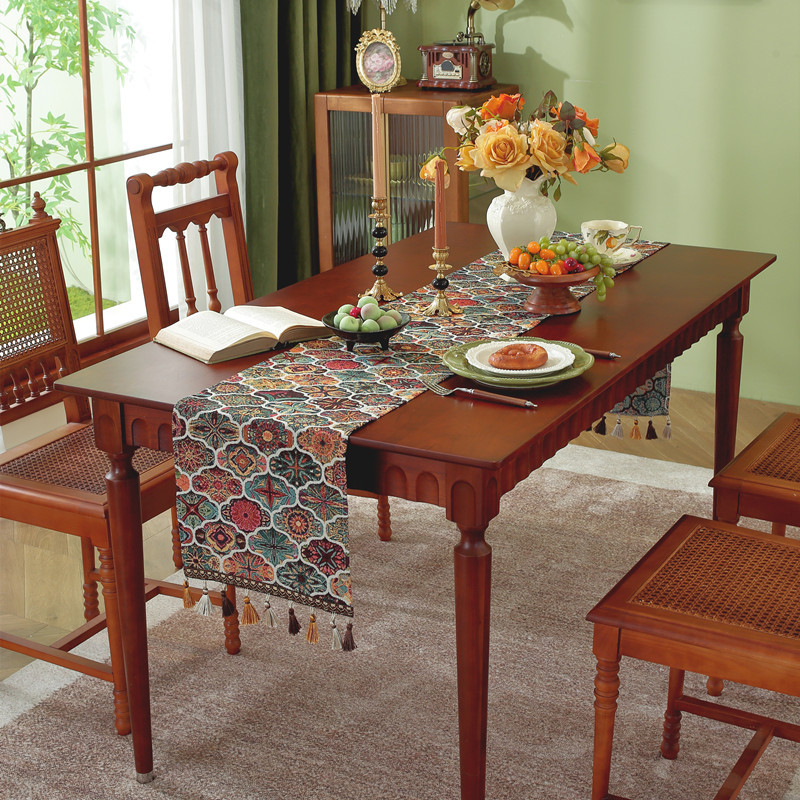 Трапезно покривало за маса с ресни - етно жакардов десен, райета, 70% полиестер / 30% памук