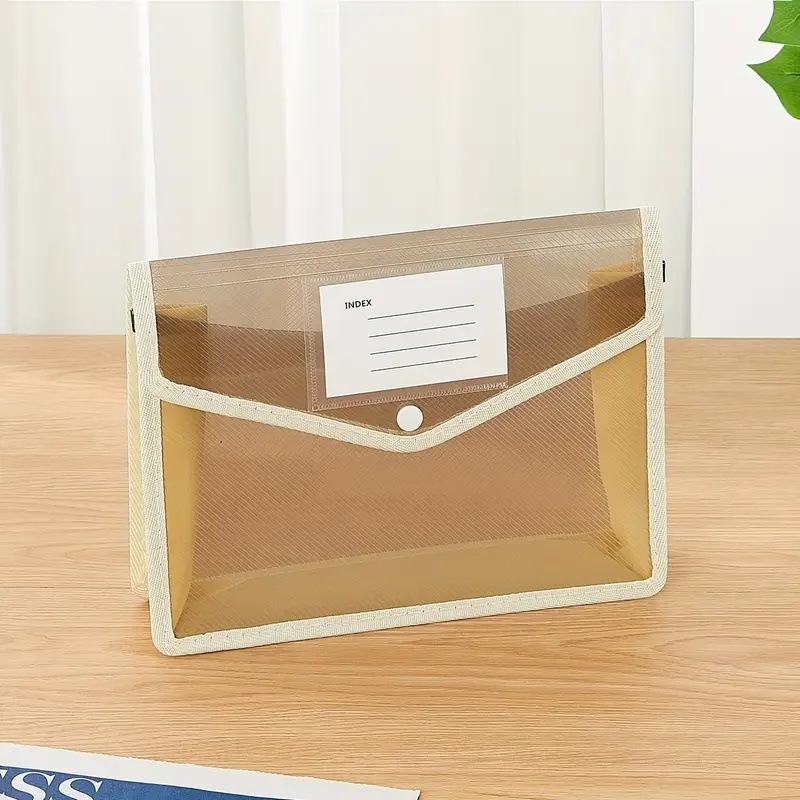 3D taška na dokumenty s diagonálnym vzorom, priehľadný PP materiál, zapínanie na gombík, štvorcový tvar