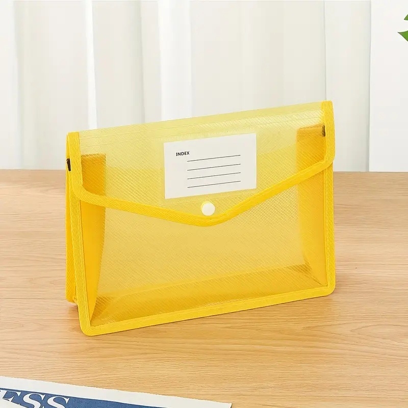 3D taška na dokumenty s diagonálnym vzorom, priehľadný PP materiál, zapínanie na gombík, štvorcový tvar