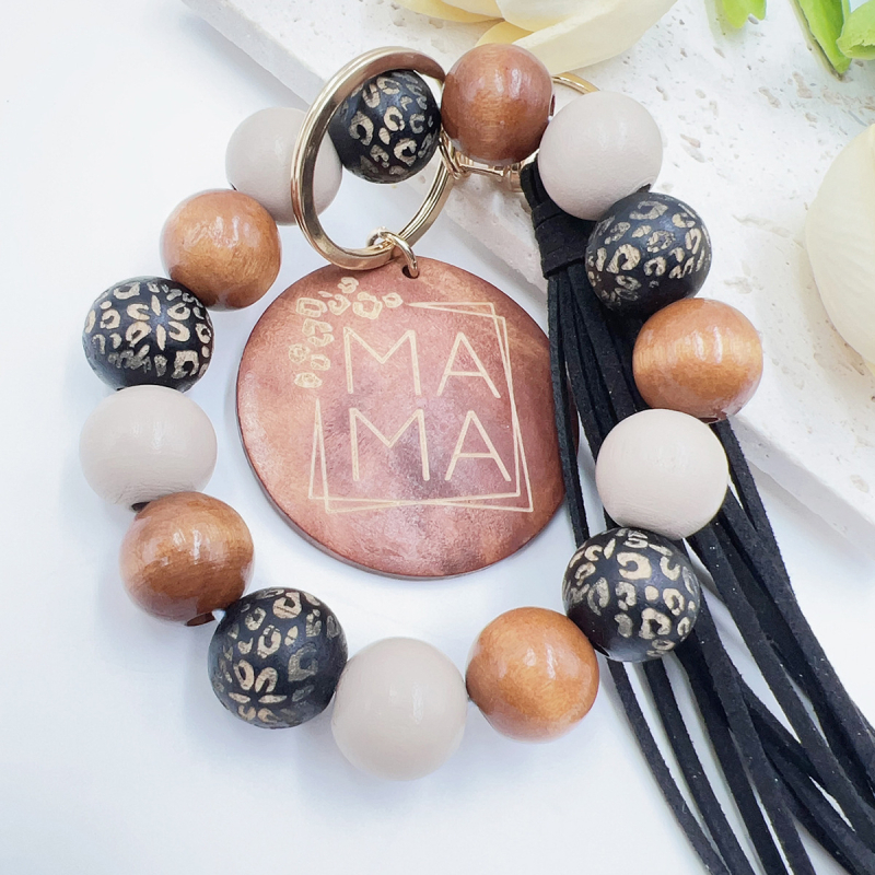 Lant de chei personalizat cu mărgele din lemn imprimate, plăcuță rotundă din lemn, piesă metalică și ciucuri de catifea