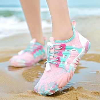 Laste veesõrmed väljasõitudeks ja randade jaoks – hingav võrkvooder, elastne rihmaga kinnitamine, madal ülemine, pealmine kiht sünteetilisest nahast, talla naturaalne kumm