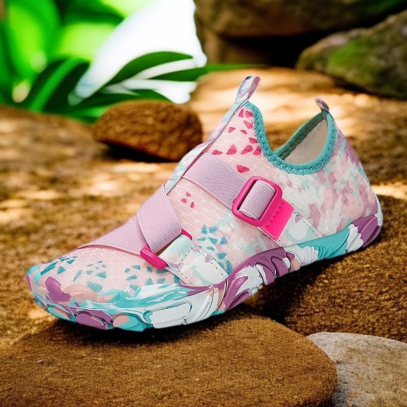 Laste veesõrmed väljasõitudeks ja randade jaoks – hingav võrkvooder, elastne rihmaga kinnitamine, madal ülemine, pealmine kiht sünteetilisest nahast, talla naturaalne kumm