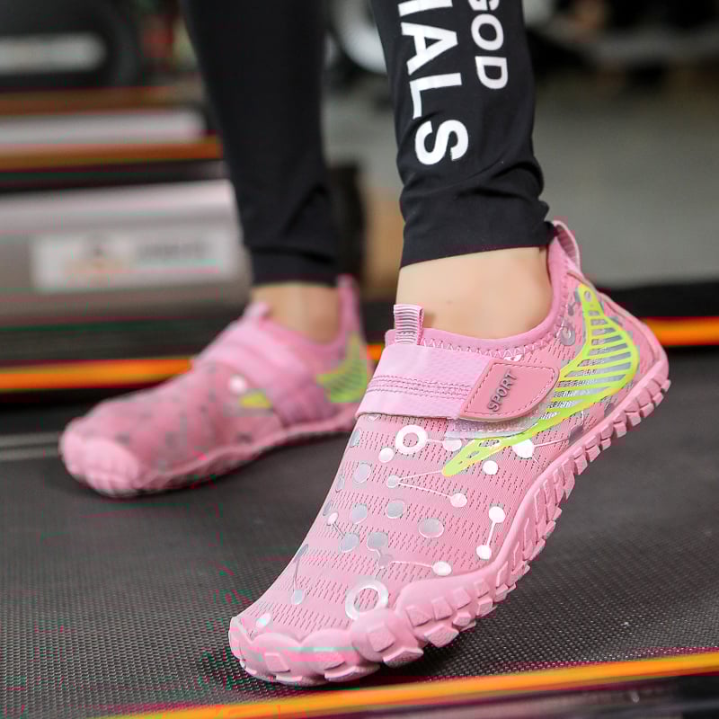 Laste veesõrmed väljasõitudeks ja randade jaoks – hingav võrkvooder, elastne rihmaga kinnitamine, madal ülemine, pealmine kiht sünteetilisest nahast, talla naturaalne kumm