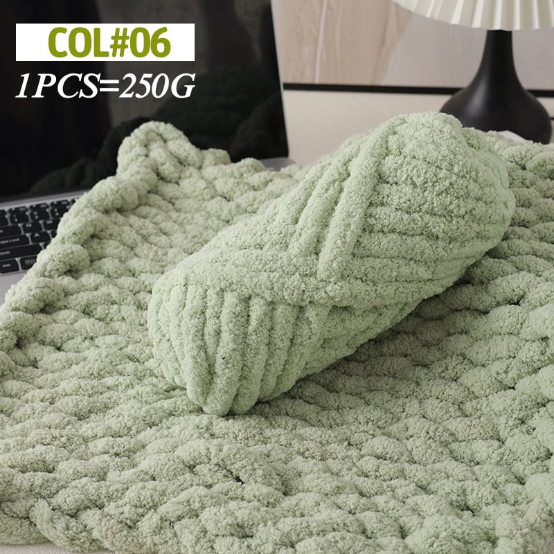 Polyesterová priadza, guľová priadza, polovičný worsted, ručné pletenie — Super Thick Ice-Strip Yarn