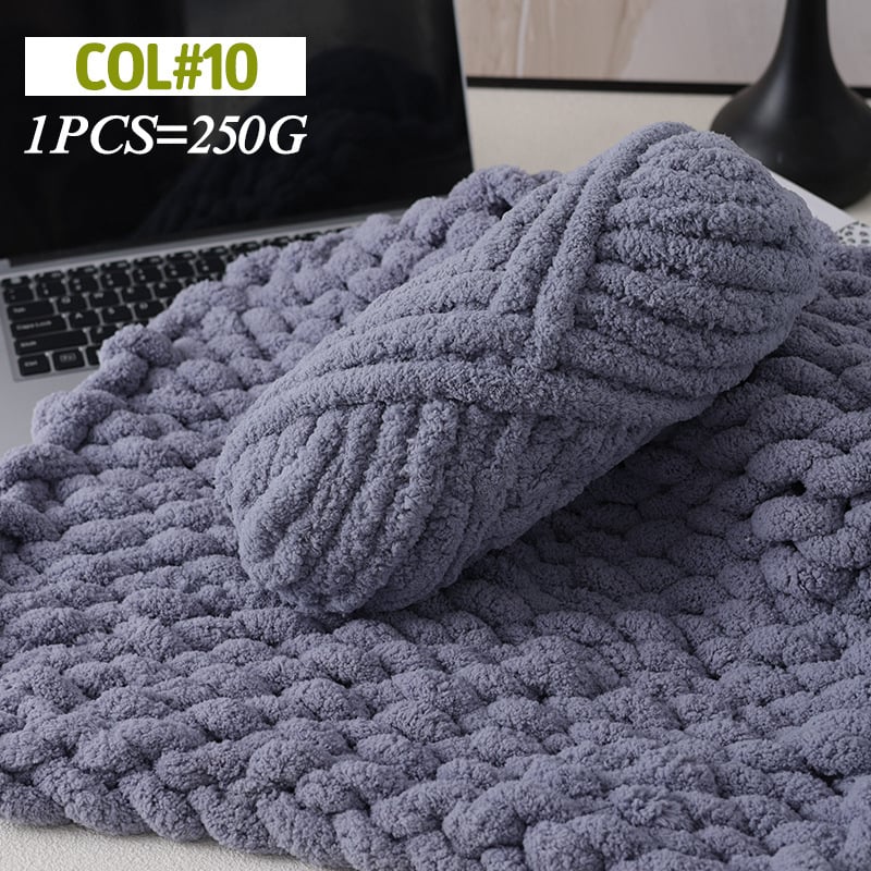 Polyesterová priadza, guľová priadza, polovičný worsted, ručné pletenie — Super Thick Ice-Strip Yarn