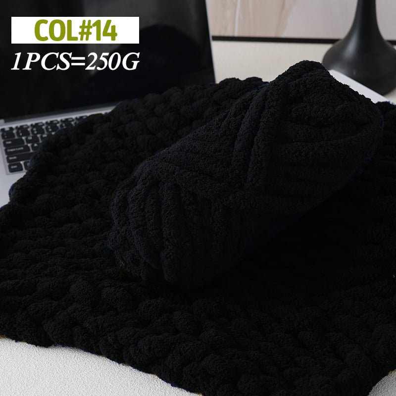 Polyesterová priadza, guľová priadza, polovičný worsted, ručné pletenie — Super Thick Ice-Strip Yarn