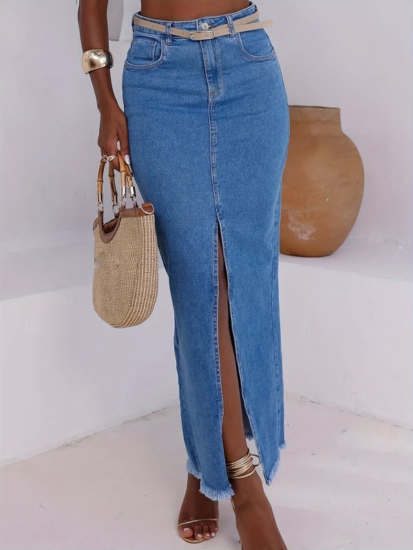 Hosszú denim szoknya magas derekú, elasztikus övvel, előnyílással és rojtos szegéllyel