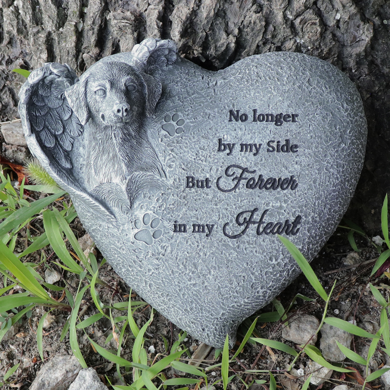 Pamätný kameň pre domáce zvieratá z živice, srdcového tvaru do záhrady
