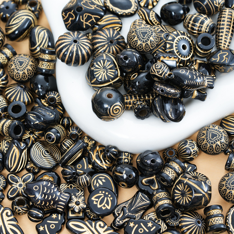 DIY ehtekomplekt akrüülhelmestest, Barokk stiilis drum-beads, Totem muster, 100 g kaal, 2024 kevadel lansseerimine