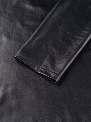 Henley majica s dugim rukavima, okrugli ovratnik, poluzip, prilagodljiv kroj, 87% poliester