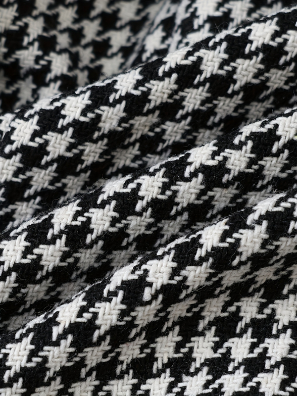 Kasdienis vyriškas kostiumo švarkas, čekinio rašto, Slim Fit, viengubas dviejų mygtukų užsegimas, britiška stiliaus, poliesteris 100%