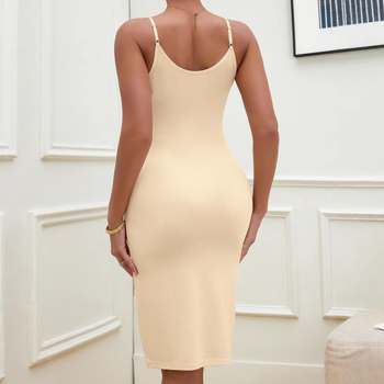 Безръкавна нощница в стил презрамки, дишащ вискозен плат, средна дължина, без яка.