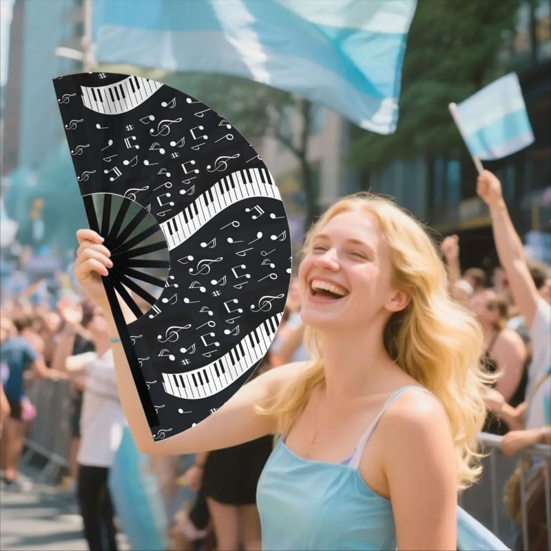Πτυσσόμενος φανός με σχέδιο πλήκτρων πιάνου, Denim Girl Kung Fu Fan, Υλικά: Oxford ύφασμα/σατέν/μεταξωτό, Πλαίσιο: πλαστικό, Ψηφιακή εκτύπωση, Στυλ: Αμερικανικό